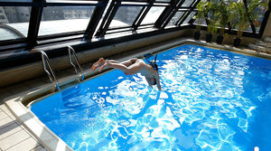 18 year old girl Emily Bender loses her virginity during sex on a leather sofa